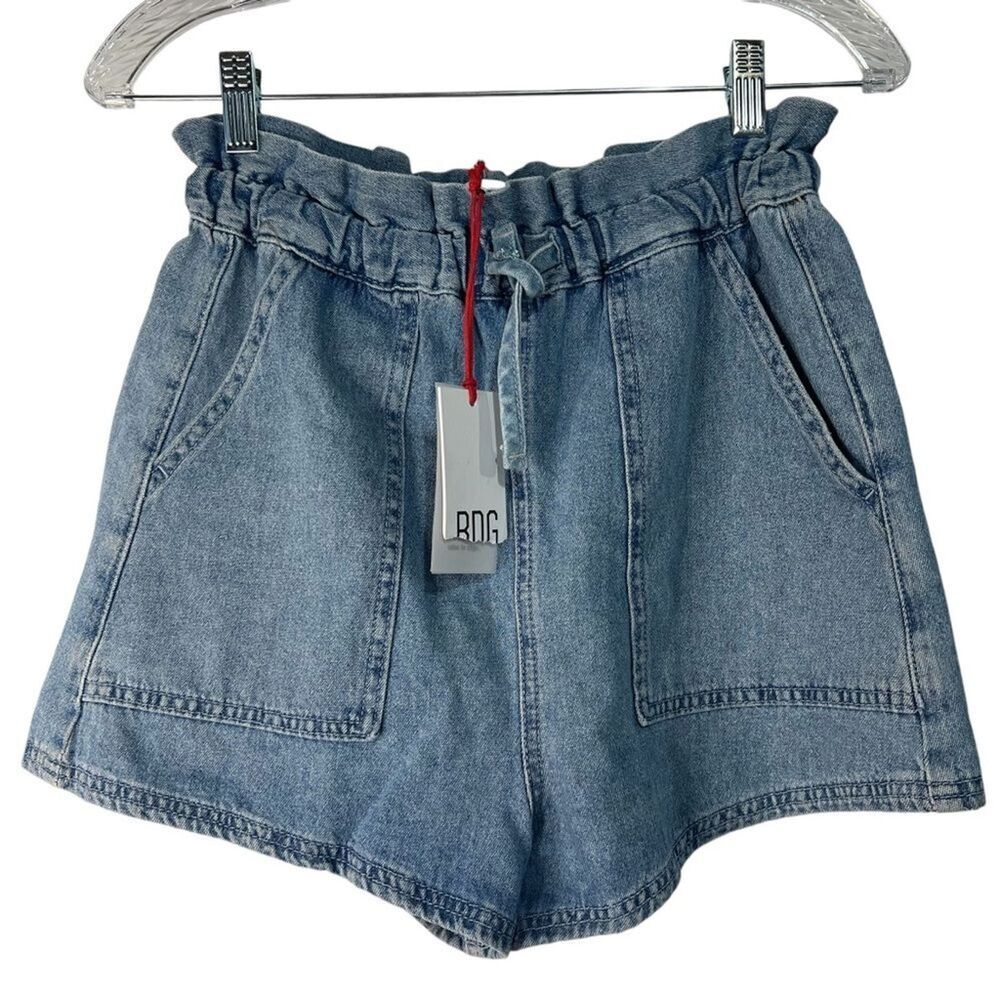 NWT Urban BDG  Denim Shorts size Small Paperbag Waist Tie Light Wash Pockets